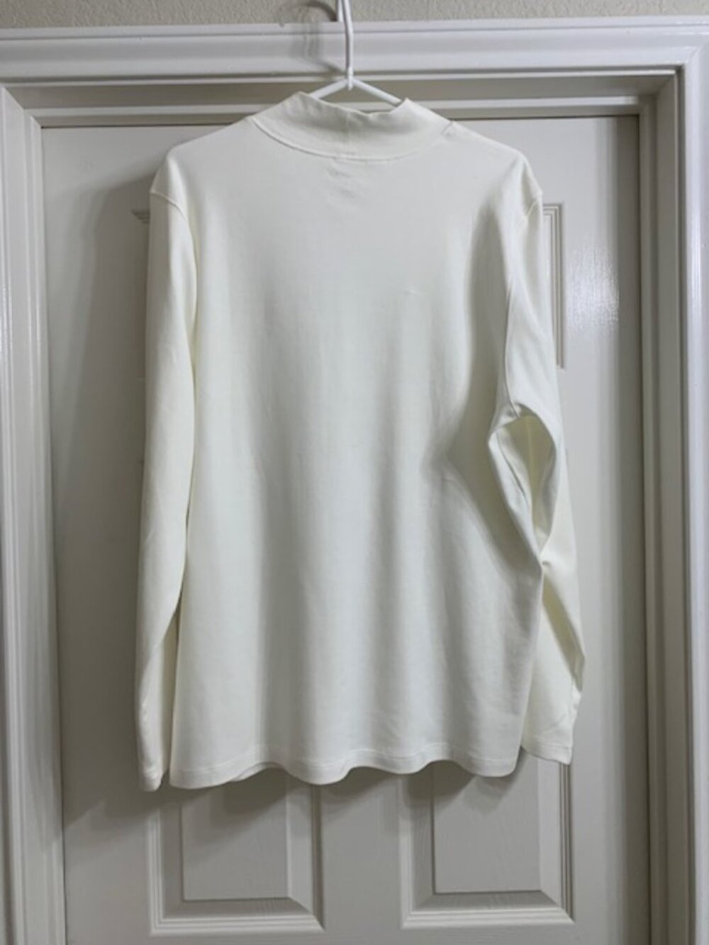 St. John's Bay Women's White Long Sleeve Turtleneck Shirt, Size 2X (NWOT) - Picture 2 of 3